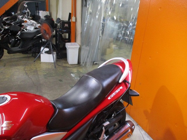 シートもこの通り破れもなければへたりもありません！来店が難しい方はお電話にて通販も可能ですよ！！