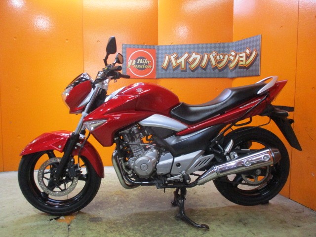 反対側もこの通り状態グッド！専門店でもディーラーでもない量販店の当社だからこそできるこの価格設定！