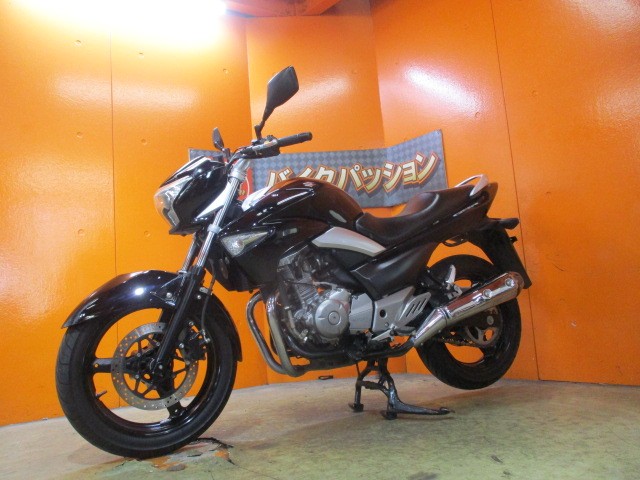 最長２４か月保証付き！カラーも男女問わず人気の高いパールネブラーブラック！安心の純正フルノーマル車両