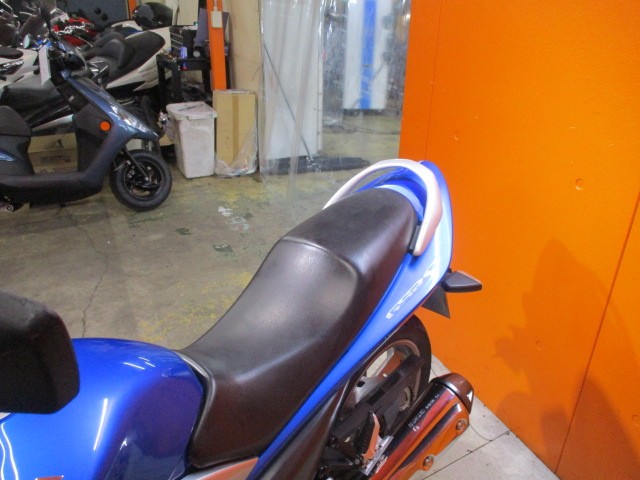 シートもこの通り破れもなければへたりもありません！来店が難しい方はお電話にて通販も可能ですよ！