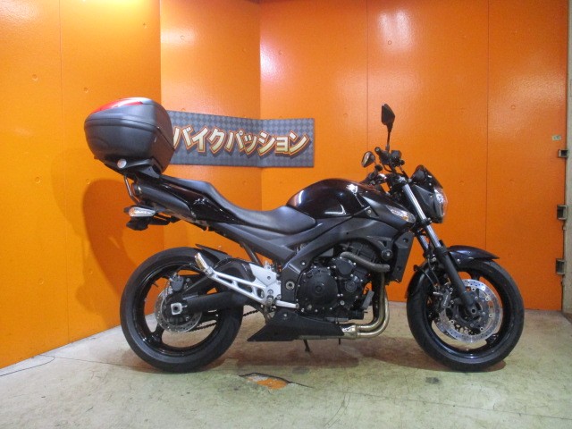 横から見てもこの通り状態グッド！レバーも高価なアジャスター機能付き社外レバーが装備済み！勝負価格！！