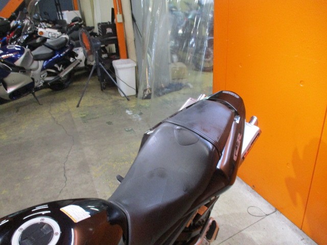 シートもこの通り破れもなければへたりもありません！来店が難しい方はお電話にて通販も可能ですよ！！