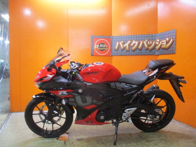 反対側もこの通り状態グッド！！専門店でもディーラーでもない量販店の当社だからこそできるこの価格設定！