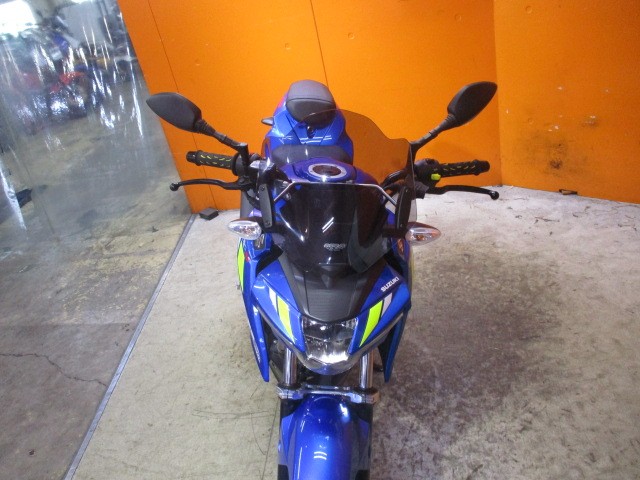 フロントから見てもこの通り状態グッド！あったら嬉しい、ＭＲＡスクリーン装備鵜も嬉しいオプション！