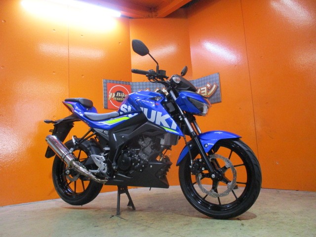 ＷＲＳマフラー装備のＧＳＸ－Ｓ１５０が入荷！カラーも青！購入を希望の方は０９０４４１８５３３２小西！