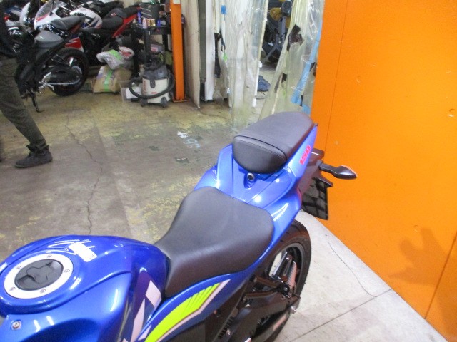 シートもこの通り破れもなければへたりもありません！タンデムも楽々のＧＳＸ－Ｓ１５０！通販も大歓迎！！