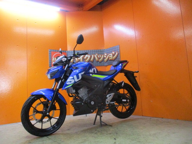 こちらの車両は納車点検を行わないので保証はありませんが支払総額がとってもリーズナブル！早い者勝ち！