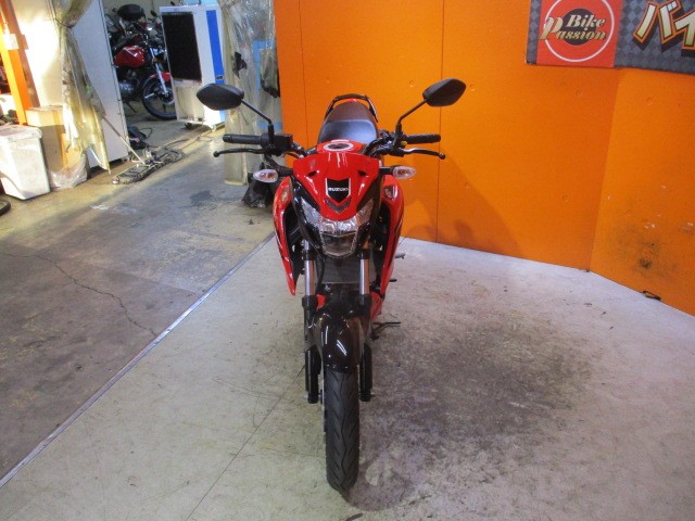 フロントから見てもこの通り状態グッド！！２０２２年８月現在で全国でも６台しかない本当に希少な一台！