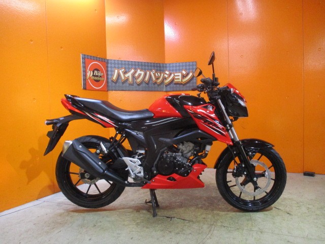 横から見てもこの通り状態グッド！ディーラーでも専門店でもない量販店の当社だからこそできるこの価格設定