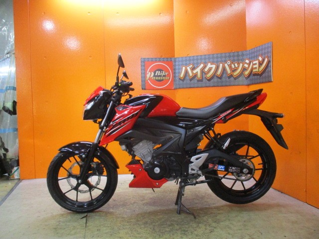 反対側もこの通り状態グッド！！買い取り業務を行っている当社でも早々には入荷しない希少車！！