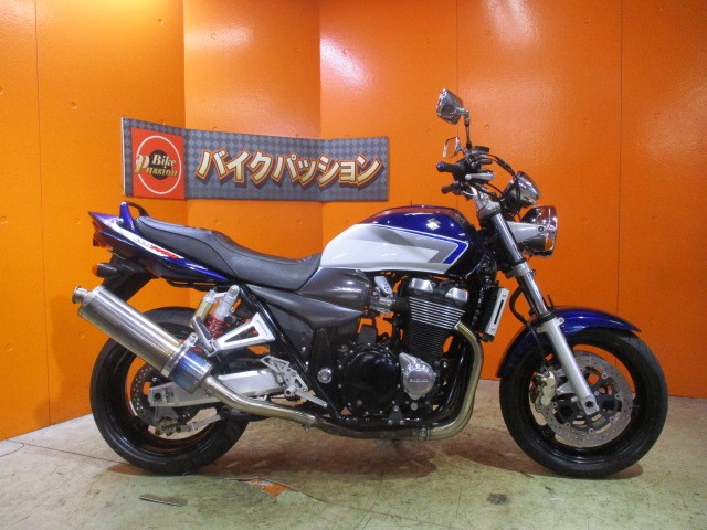 横から見てもこの通り状態グッド！！写真も細かく撮ってますが、本当に綺麗な一台！他店追従不可能価格！！