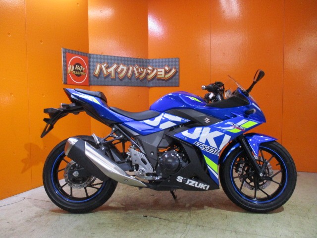 横から見てもこの通り状態グッド！！安心の純正フルノーマル車両！！勿論通販も大歓迎の一台！！