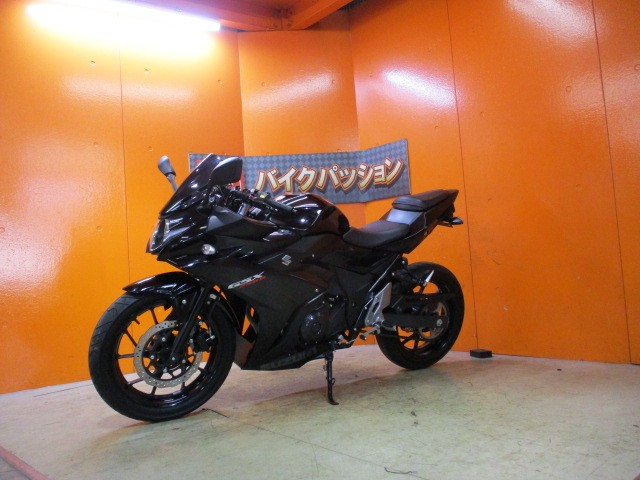最長２４か月保証付き！！カスタム済みのＧＳＸ２５０Ｒは本当に希少ですよ！！早い者勝ちの一台！！