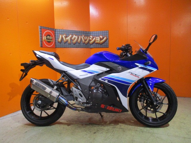 横から見てもこの通り状態グッド！当社は価格は安くても車両の質は高いので常時即売れですよ！！