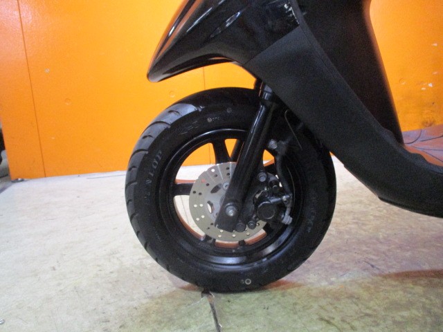 モデルＤＸですからホイールはキャストホイールでさらにブレーキもディスク！スポーティーですよね！！