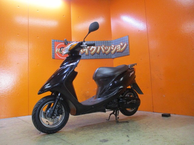 こちらの車両は納車点検を行わないので保証はありませんが支払総額がとってもリーズナブル！早い者勝の一台