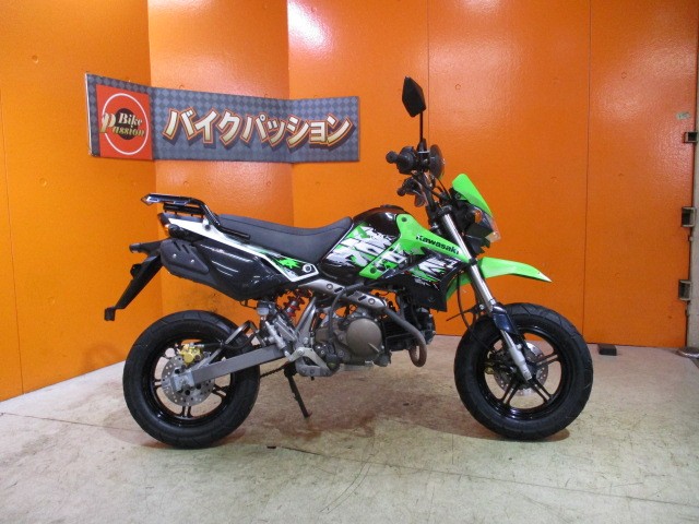 横から見てもこの通り状態グッド！！写真の通り本当に綺麗な一台！勿論通販も大歓迎の一台！！