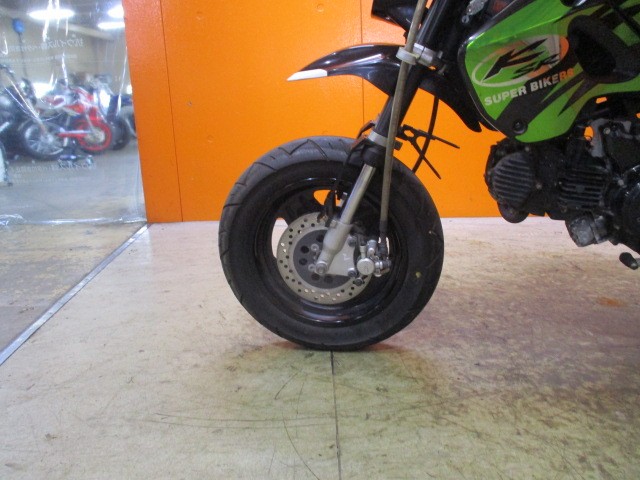 ホイールもこの通り状態グッド！！来店が難しい方はお電話にて通販も可能です！冗談抜きの早い者勝ちの一台