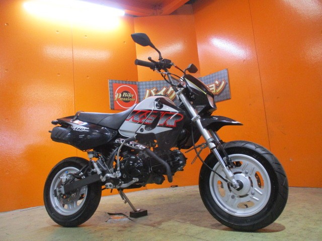 ２００６年のギャラクシシルバーのＫＳＲ１１０が入荷！購入を希望の方は０９０４４１８５３３２小西まで！