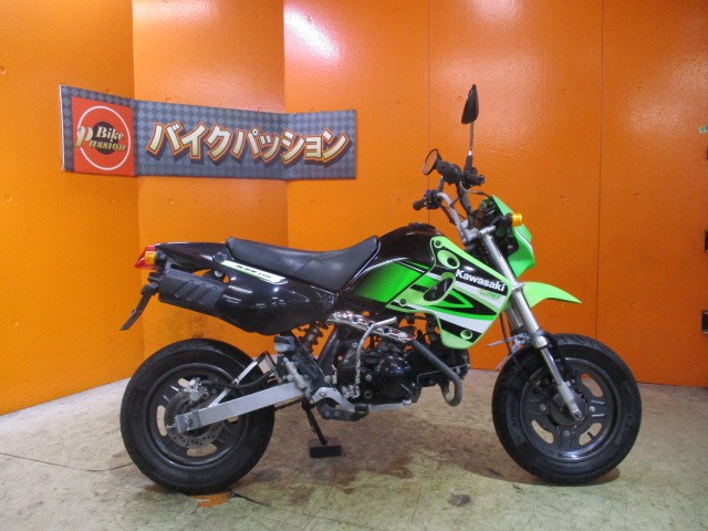 横から見てもこの通り状態グッド！専門店でもディーラーでもない量販店の当社だからこそできるこの価格設定