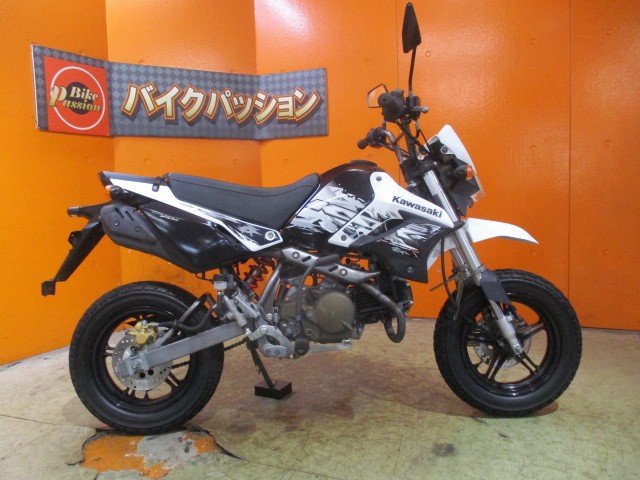 横から見てもこの通り状態状態グッド！ＫＳＲではかえって珍しい純正フルノーマル車両！他店追従不可能価格