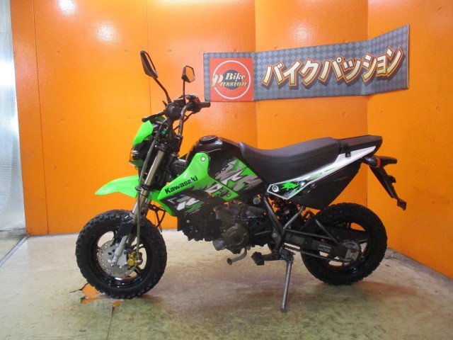 反対側もこの通り状態グッド！当社でさらにボアアップ等のカスタムも受付中ですよ！楽しい４ＭＩＮＩ！