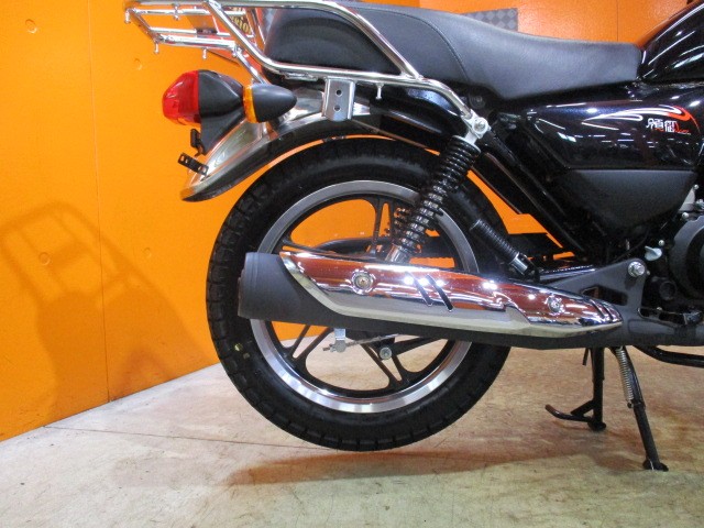 流石低走行車両！！マフラーもがり傷もなければ線傷もない本当に綺麗な一台！！