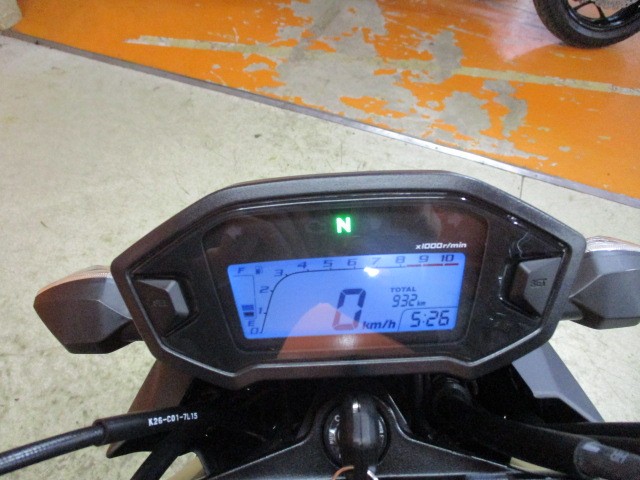 走行もびっくり低走行の９３２ｋｍ！ここまでの低走行車は早々には入荷しません！悩むのは本当に危険な一台