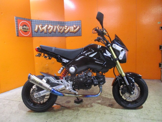 横から見てもこの通り状態グッド！！定価約８万円もする高価なＯＶＥＲのフルエキ装備！他店追従不可能価格