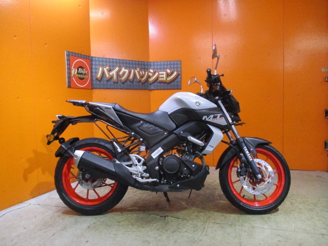 横から見てもこの通り状態グッド！！中免取り立てのビギナーさんにもおすすめのこのＭＴ－１５！！