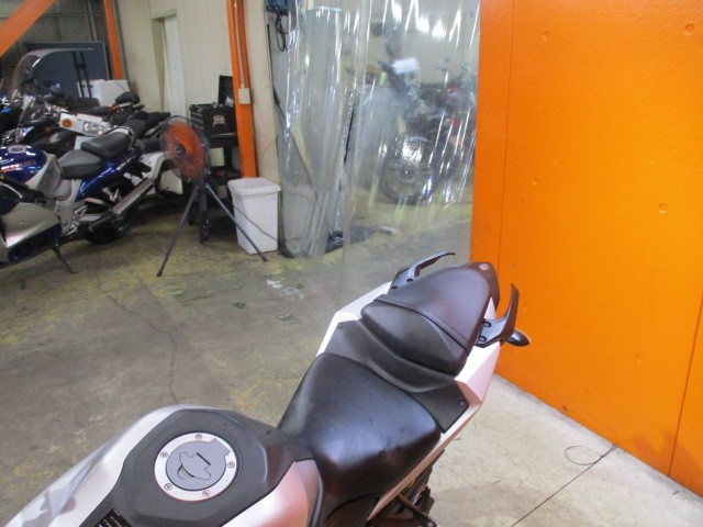 シートもこの通り破れもなければへたりもありません！来店が難しい方はお電話にて通販も可能ですよ！！