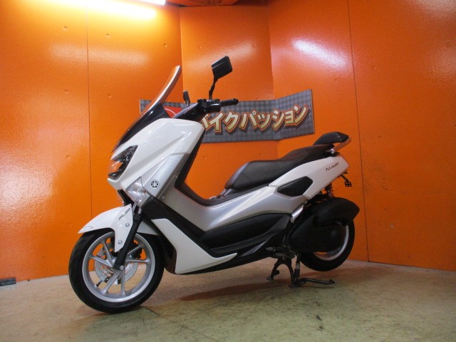 こちらの車両は納車点検を行わないので保証はありませんが支払総額がとってもリーズナブル！！勝負価格！