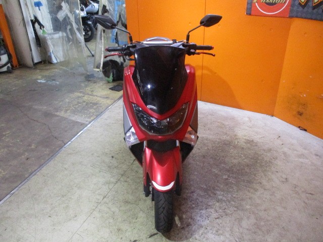 フロントから見てもこの通り状態グッド！ＮＭＡＸは純正でＬＥＤですから夜の走行も楽々ですよ！！