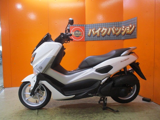 反対側もこの通り状態グッド！！駆動系の樹脂の日焼けもなく機関もとっても良好なお買い得な一台ですよ！！