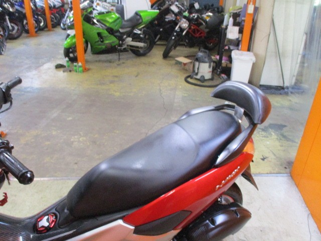 シートもこの通り破れもなければへたりもありません！！タンデムも楽々の一台！早い者勝ちの一台！！