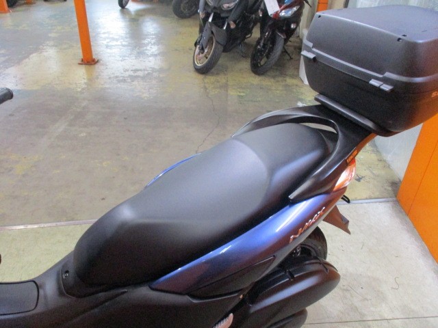 シートもこの通り破れもなくへたりもありません！ＲスペースのキャリアにＲＢＯＸも装備済みですよ！