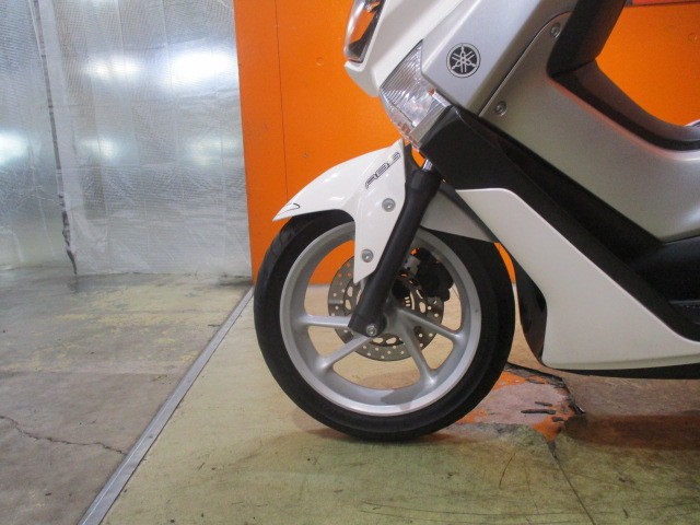 ホイールもこの通り状態グッド！私の完全な主観ですがＮＭＡＸのホイールってまじでかっこよくないですか！