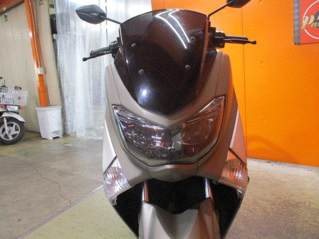 フロントから見てもこの通り状態グッド！ＮＭＡＸはヘッドライトも純正でＬＥＤ！とっても明るいですよ！