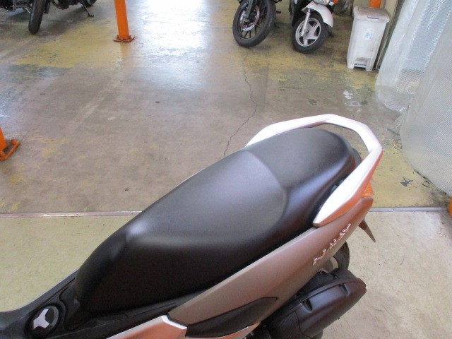 シートもこの通り破れもなければへたりもありません！来店が難しい場合にはお電話にて通販も可能ですよ！