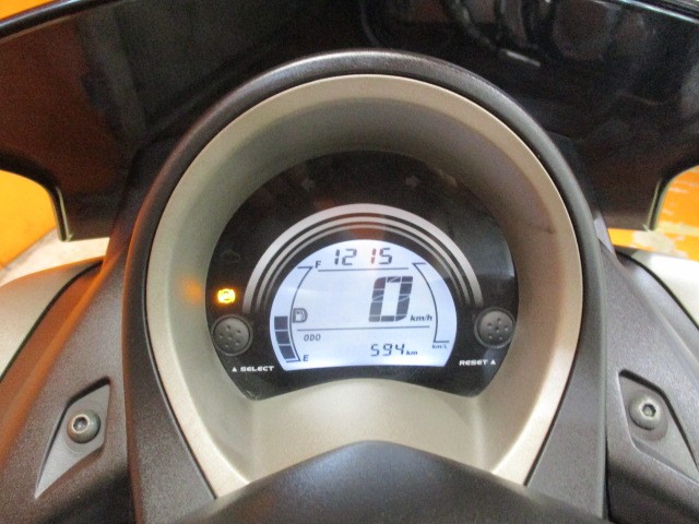 走行びっくり低走行の５９４ｋｍ！ＮＭＡＸ燃料消費率１Ｌ＝５０．５ｋｍ！なのに最高出力１２ＰＳパワフル