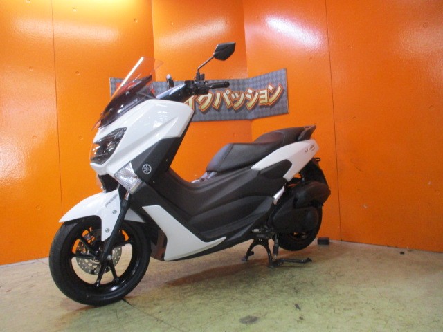 最長２４か月保証付き！！カラーも男女問わず人気の高いのお洒落なホワイトメタリック！早い者勝ちの一台