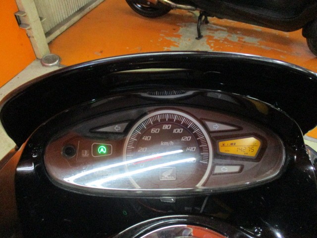 走行も１４２７５ｋｍのまだまだの一台！！燃料消費率１Ｌ＝５３．２ｋｍ！流石ＥＳＰエンジンですよね！！