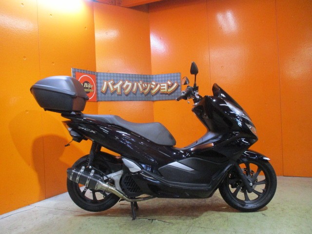 横から見てもこの通り状態グッド！！社外キャリアにＢＯＸにマフラーにフェンダーレス済み！お買い得車！！