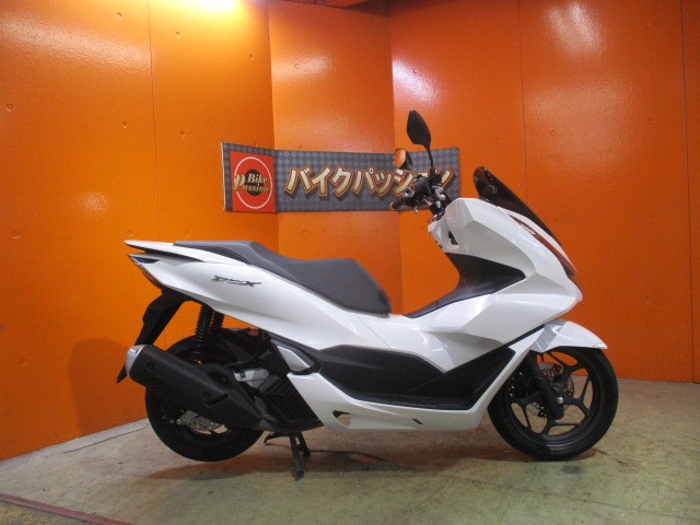 横から見てもこの通り状態グッド！ＪＫ０５ですからトラクションコントロールも標準装備！ＵＳＢもタイプＣ