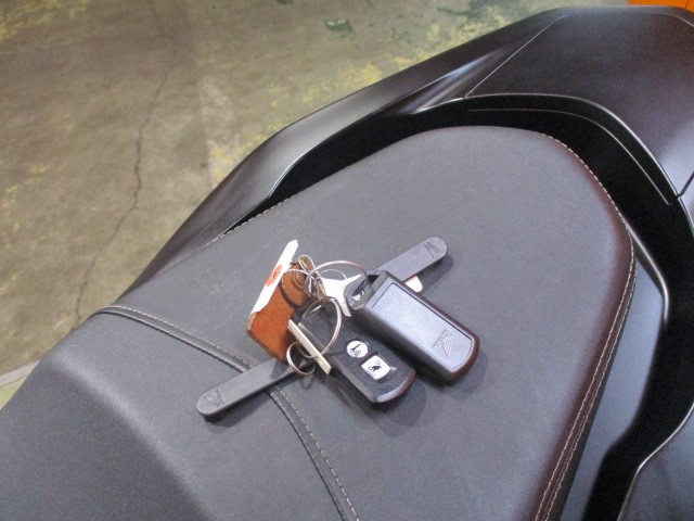 このモデルのＰＣＸを買うときにはここはよくチェック！電子キー２本にメカニカルキーも２本装備！決済価格