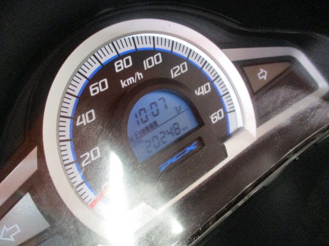 走行もまだまだの２０２４８ｋｍ！きになるベルト交換も購入時は１５４００円にて可能ですよ！是非とも！！