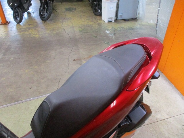 シートもこの通り破れもなければへたりもありません！来店が難しい場合にはお電話にて通販も可能ですよ！