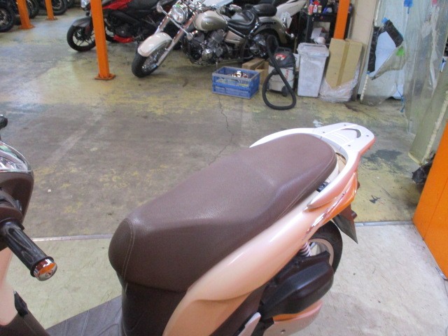 シートもこの通り破れもなければへたりもありません！来店が難しい方はお電話にて通販も可能ですよ！！