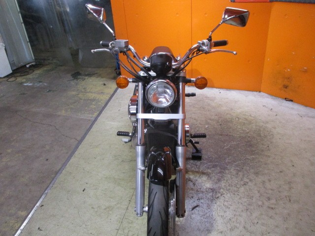 フロントから見てもこの通り状態グッド！購入時はＬＥＤ取付工賃無料ですので是非ともこの機会に！！