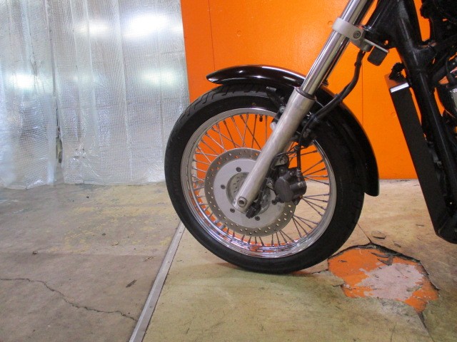 ホイールもこの通り状態グッド！フォークのアウターまでもが綺麗な一台！スポークもとっても綺麗！！